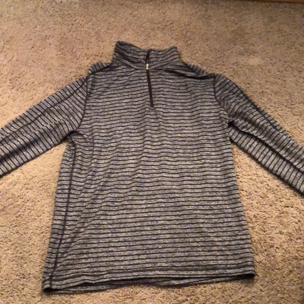 Long sleeve quarter zip lululemon